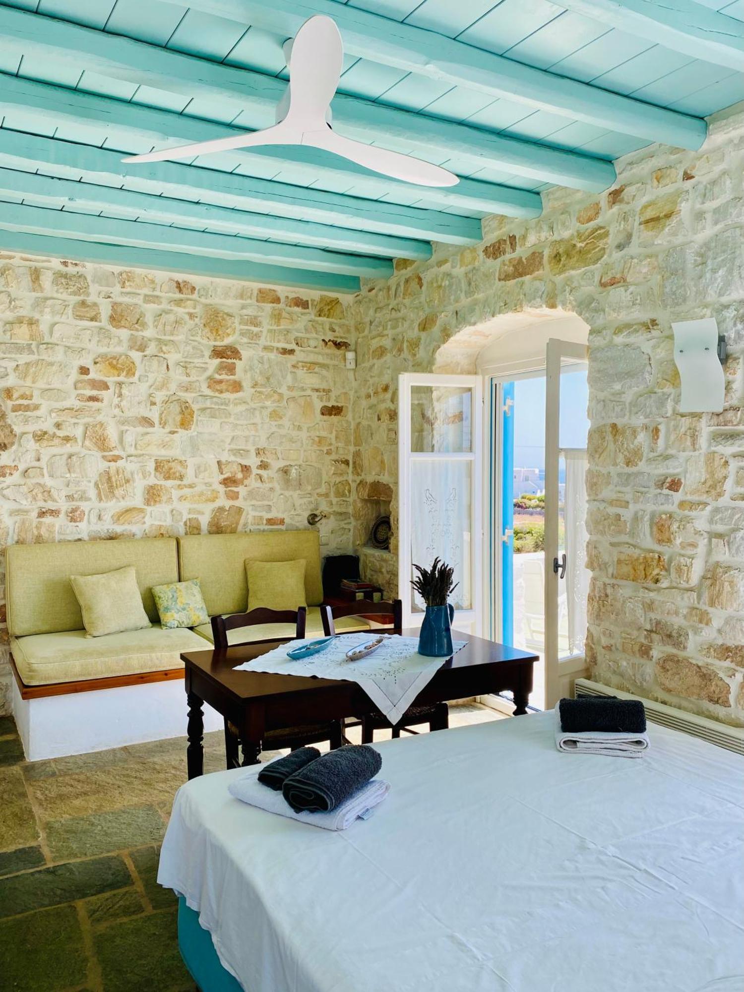 Santa Maria Traditional Stone Studio Exterior foto